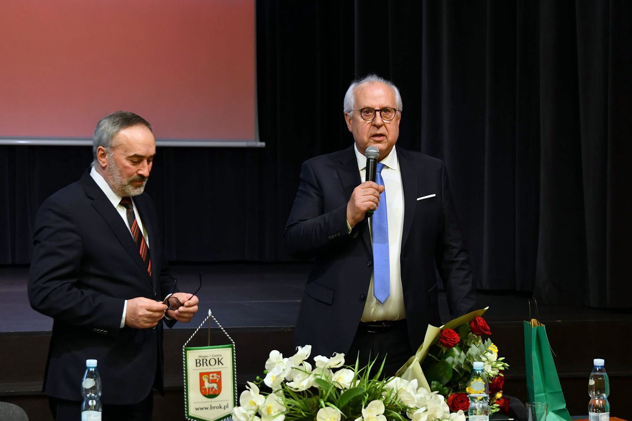 Burmistrz p. Marek Młyński oraz Przewodniczący Rady Gminy p. Sylwester Runo