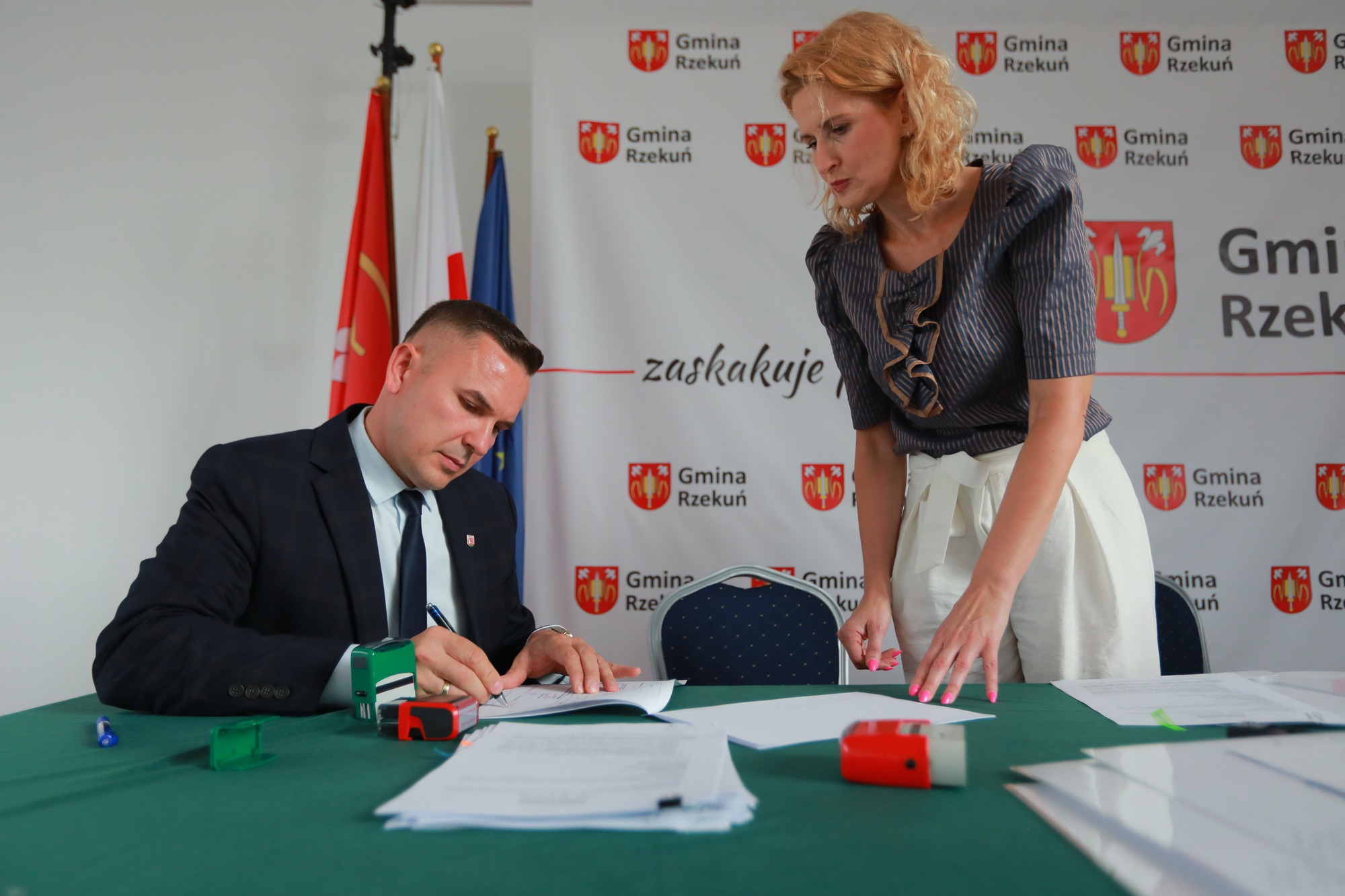 Podpisanie umowy przez Burmistrza Gminy Brok