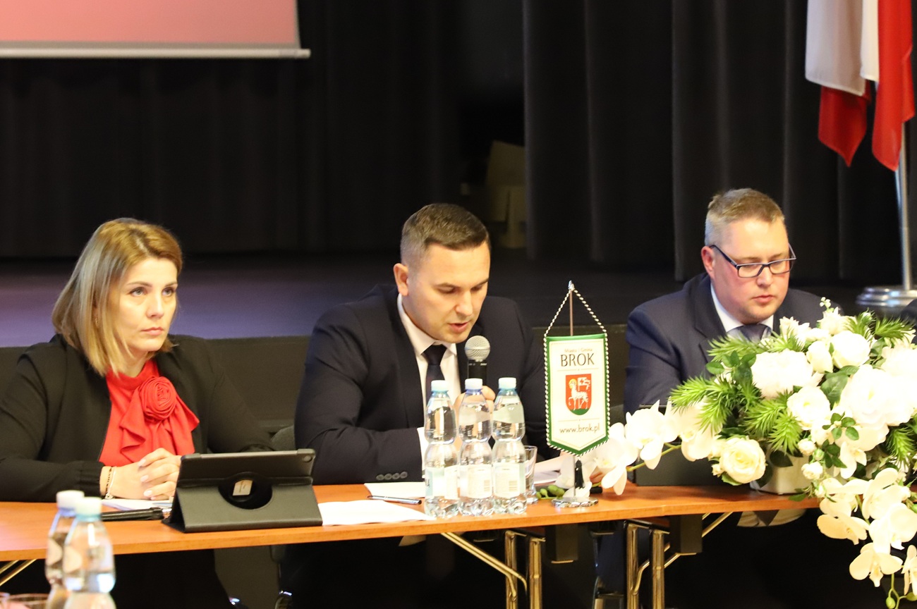 XII Sesja Rady Gminy w Broku