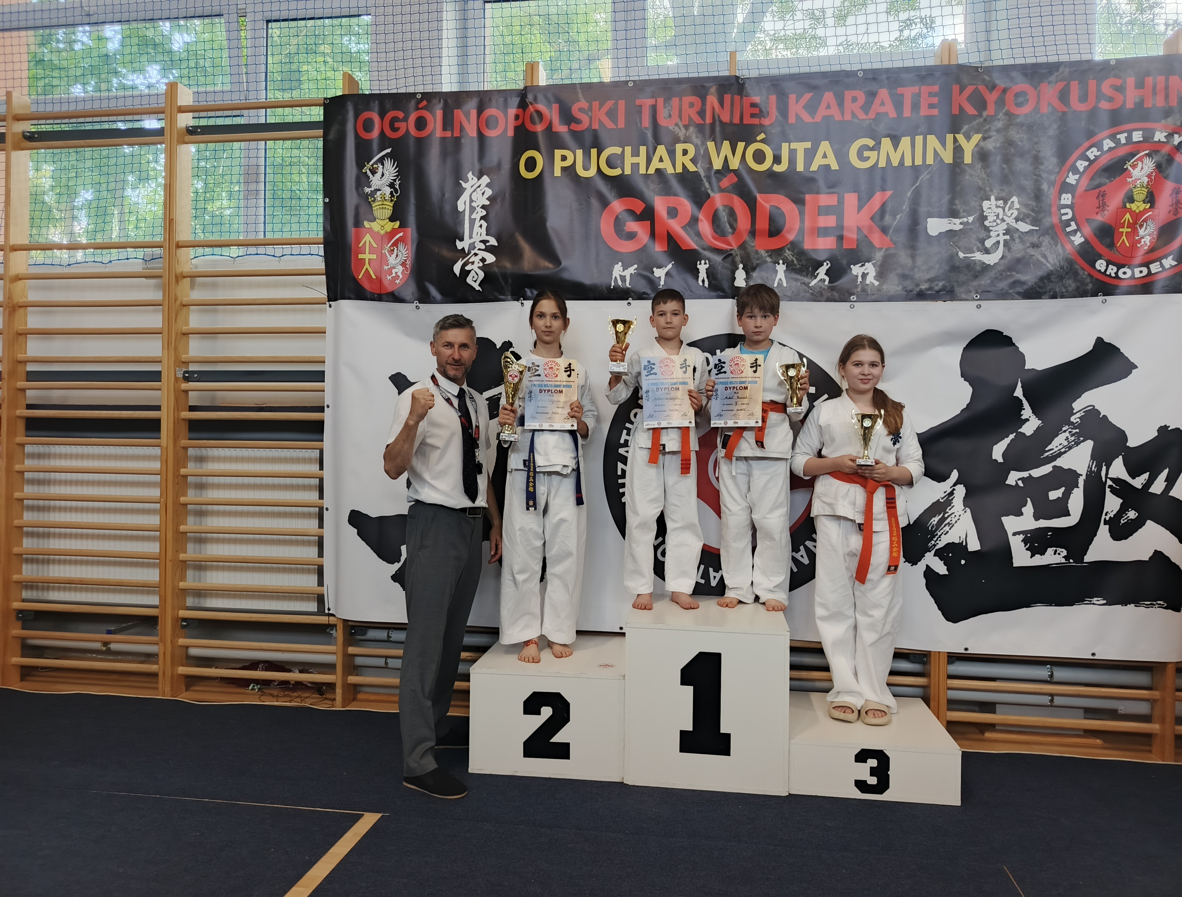 Zawodnicy Brokowskiego Klubu Karate Kyokushinkai z sukcesami na turnieju w Gródku
